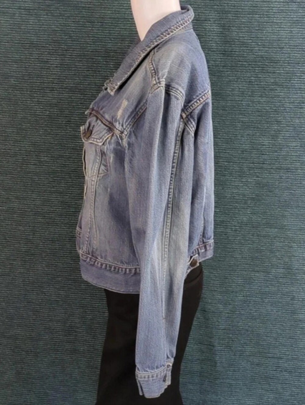 For Kitty Rescue!  Old Navy Youth Distressed Denim Jacket - Picture 4 of 16